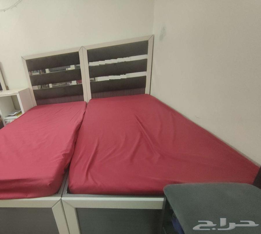 2 سرير فردي مع المراتب نظيف جد ا بحالة ممتازة63779382703873110