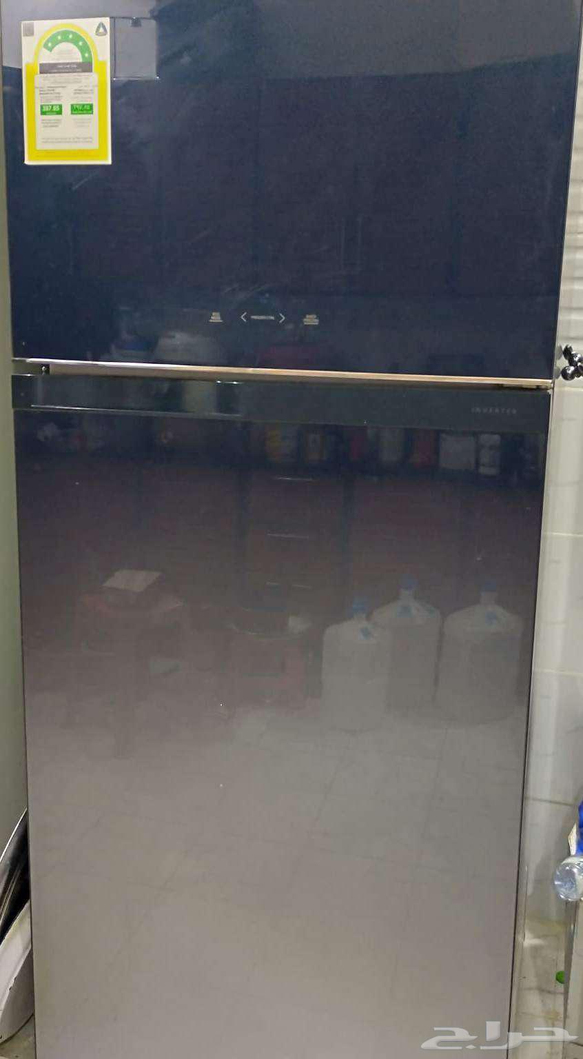 Toshiba 22 cubic feet refrigerator, works excellently, black color (gradient)63796557173633110