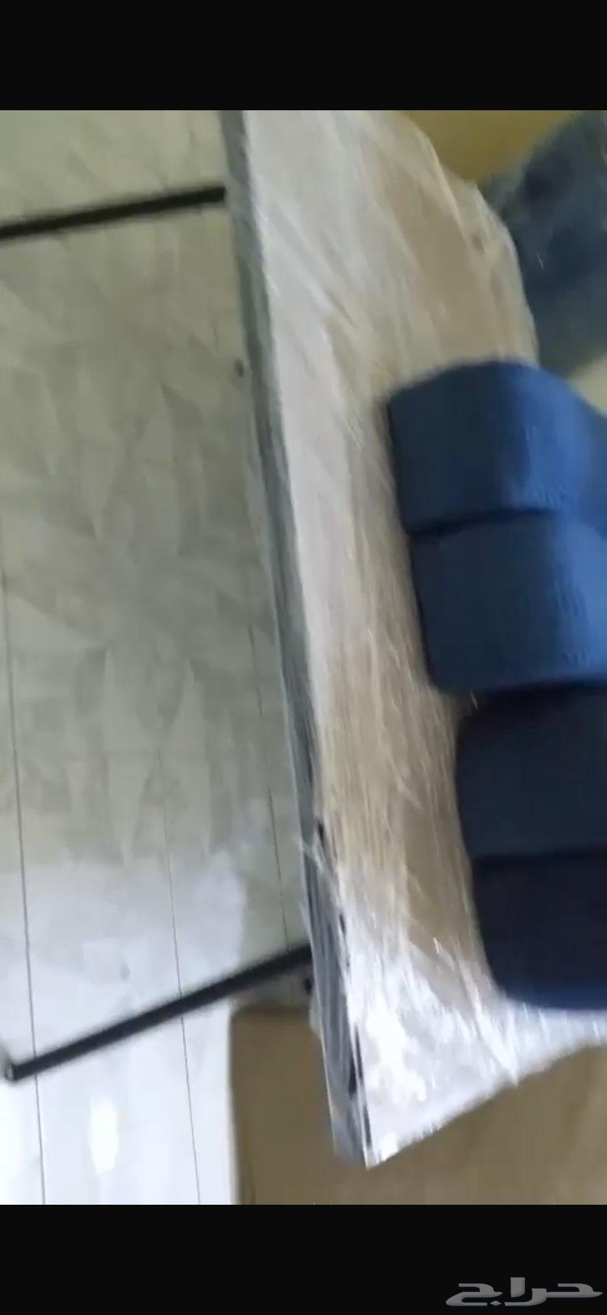 Floor sofa and table with chairs63791189686146112