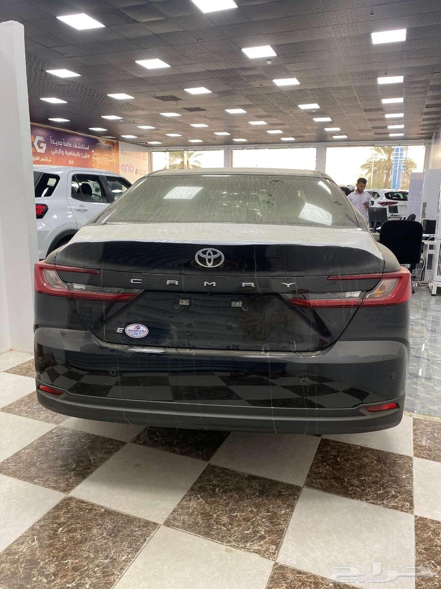 كامري E استاندر بنزين 2025 اسود63938244721155113