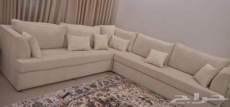 كنب للبيع ومعه طاولة هديه63793565008001111