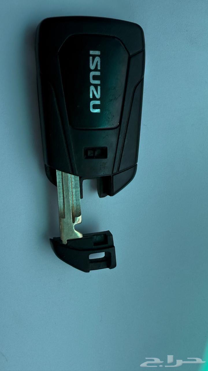 Isuzu D-Max 2022 Fingerprint Remote Without Remote Start, Original63975360426113112
