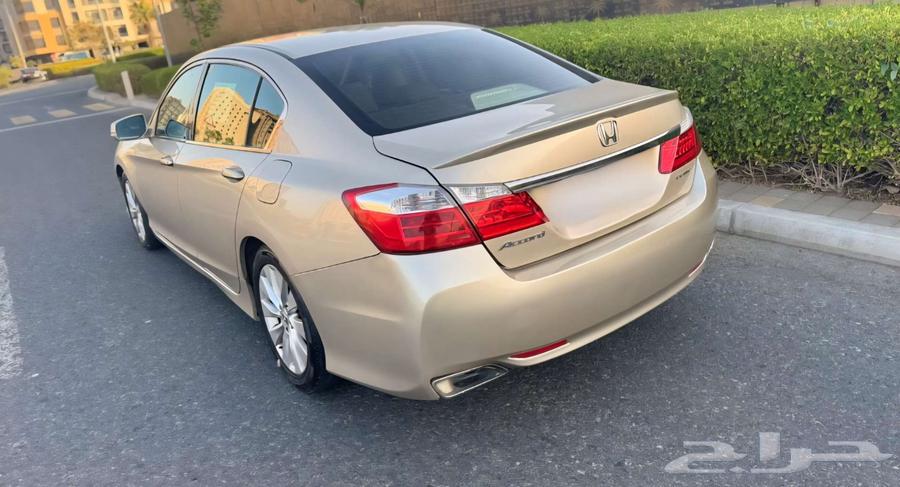 هوندا اكورد سبيشل 201563988634152066113