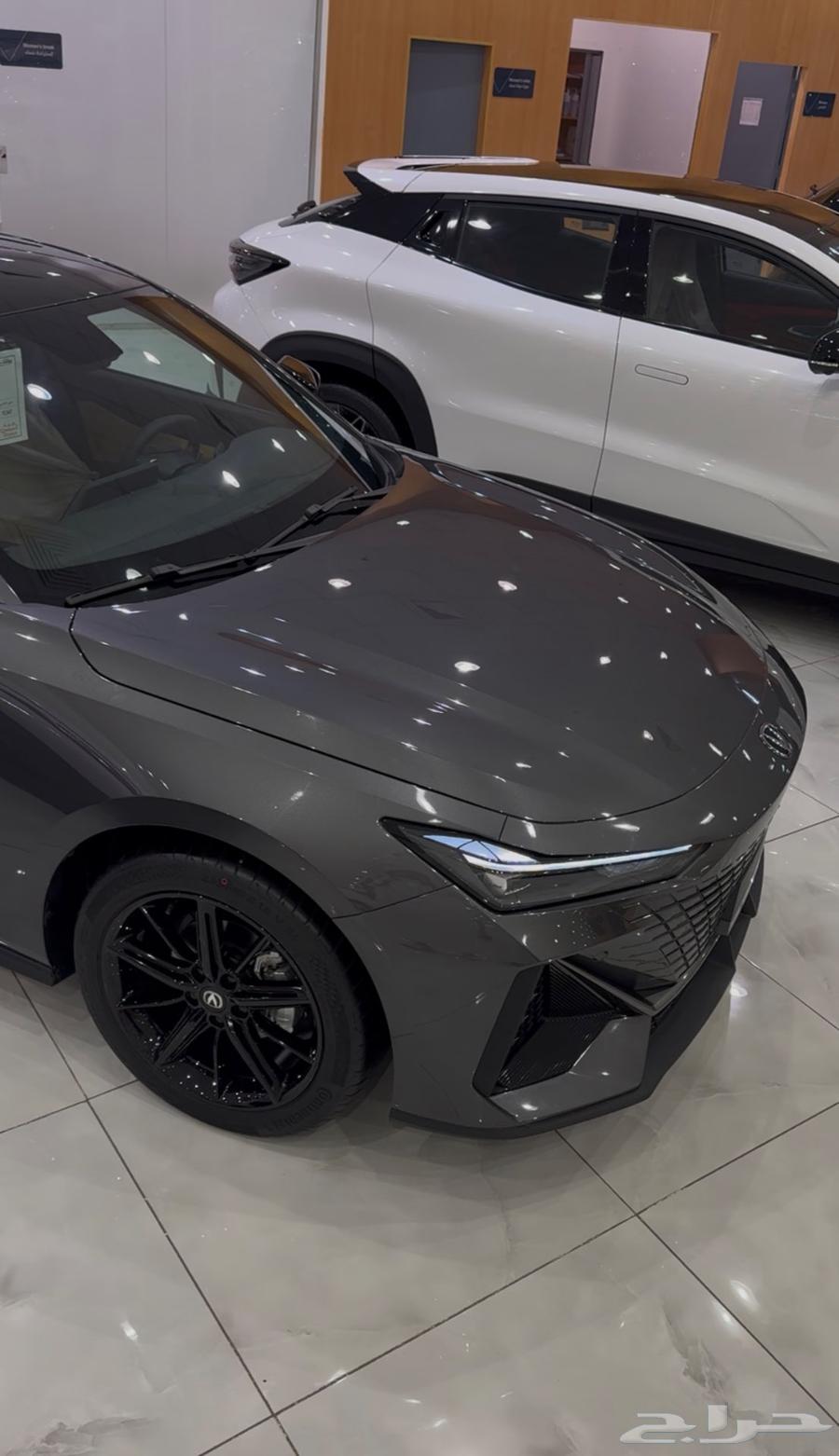 Uni V in 2025 with full sport design and attractive price64022741688321114