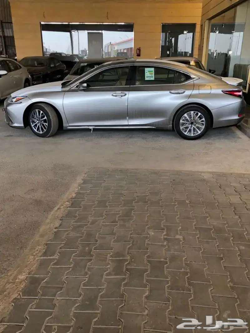 Lexus ES 350 Standard Trim CA Model 2025 from 2695 Monthly - Al-Hassan64042855314050111