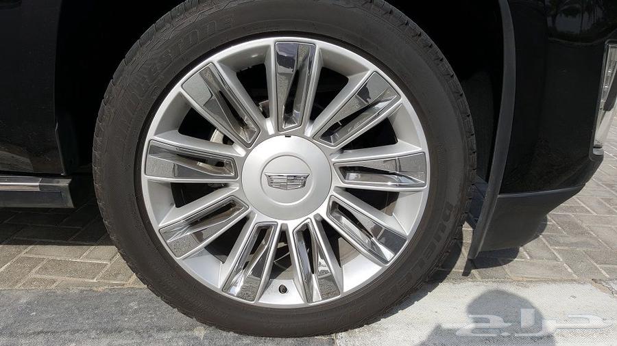 Original Escalade Tire 2015 - 202063676356160386114