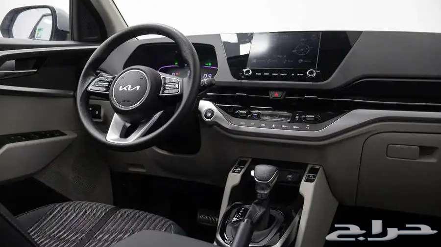 Kia Carens GLS 2025 with Fingerprint and Screen64060635691267114
