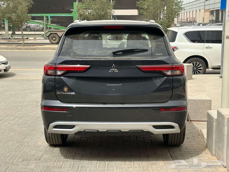 ميتسوبيشي اوتلاندر نص فل 2025 عازل حراري مجانا64069693314306111