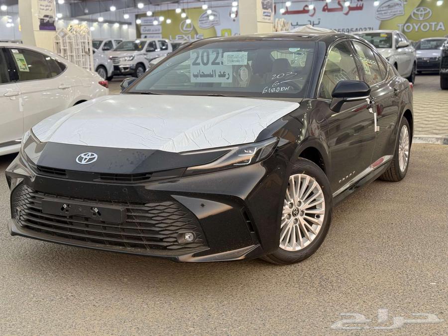 تويوتا كامري LE بنزين 2025 اسود64070468480513114
