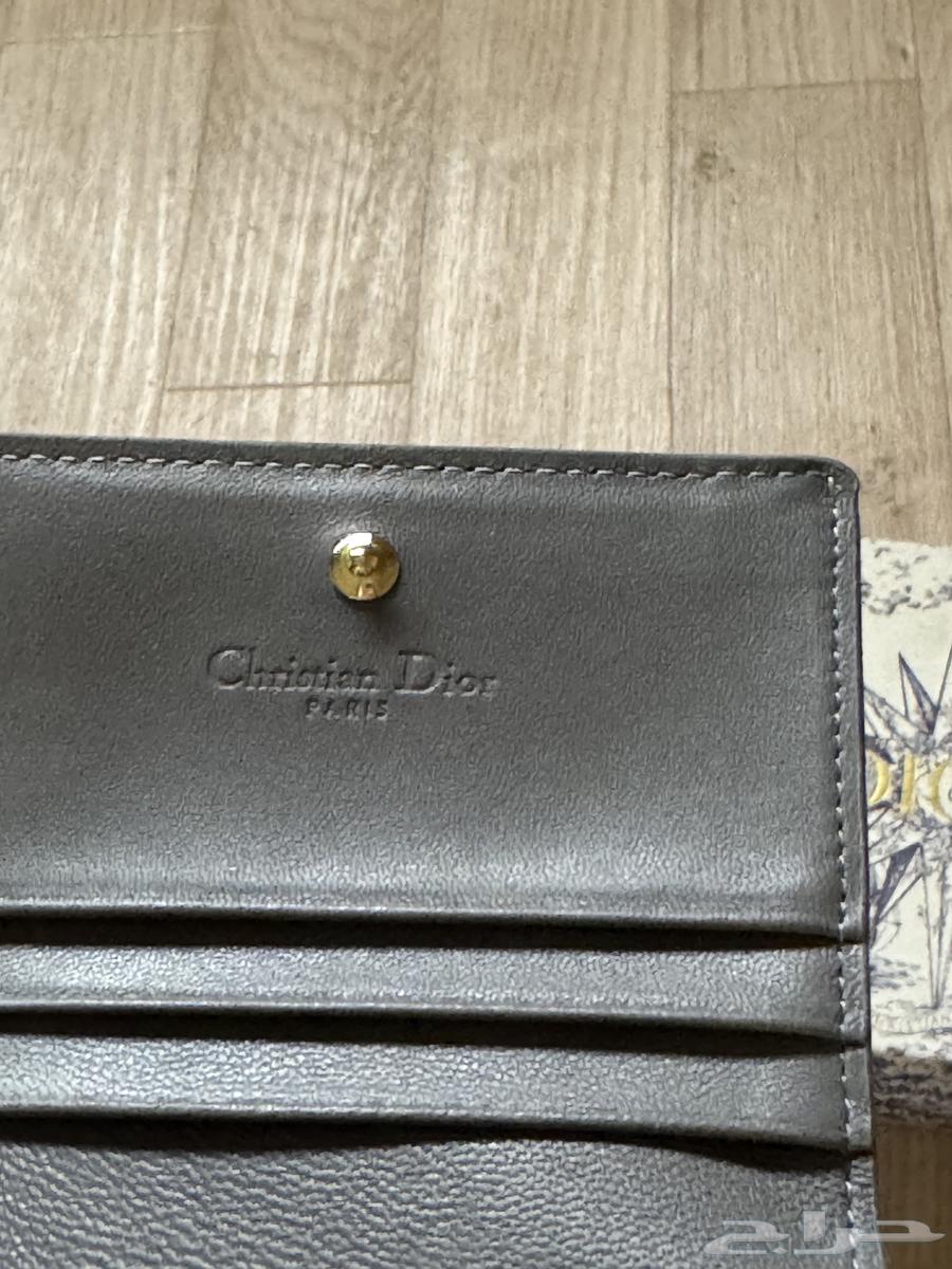 Dior wallet discounted by 350 SAR63799321811201113