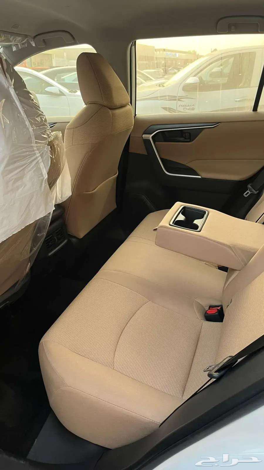 تويوتا راف فور استاندر دبل 2025 بنزين64101915411970112