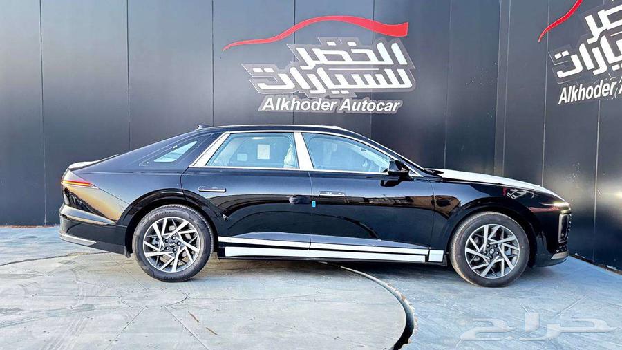Azera Classic 2026 Black Glossy King of Colors Lowest Price in the Kingdom63618048839810112