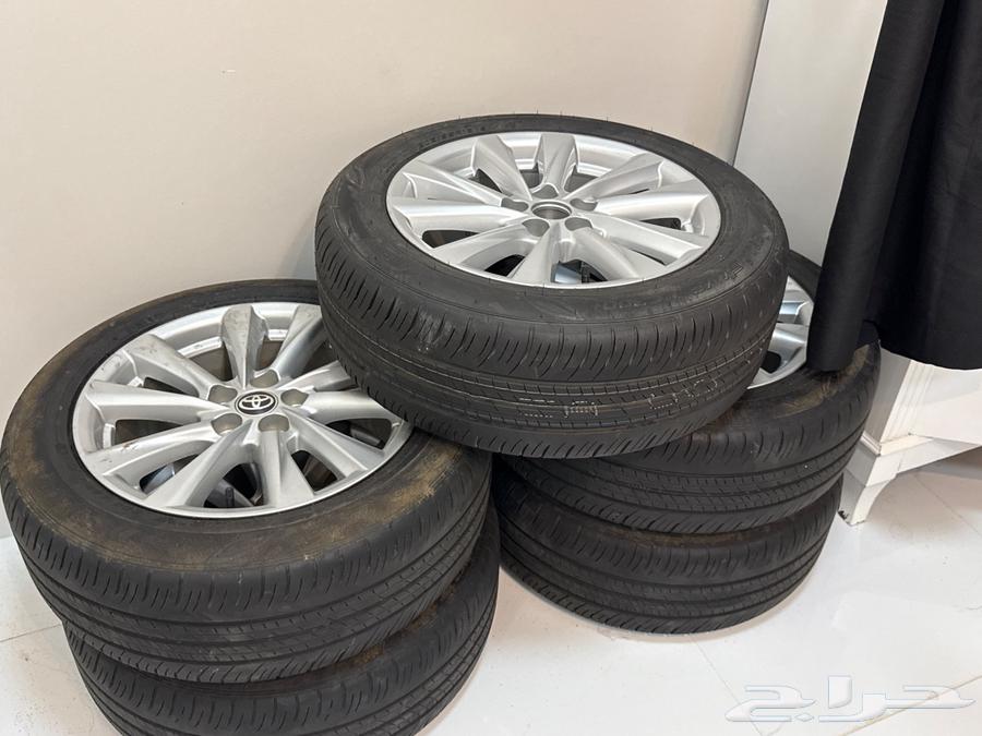 Toyota Corolla rims for sale, very clean original agency and original agency spare tire used63618048698753113
