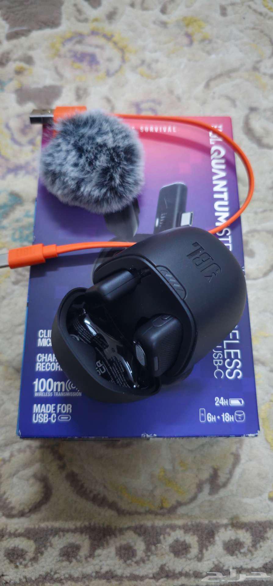 JBL QUANTUM STREAM WIRELESS Professional Wireless Microphone63897393878658112