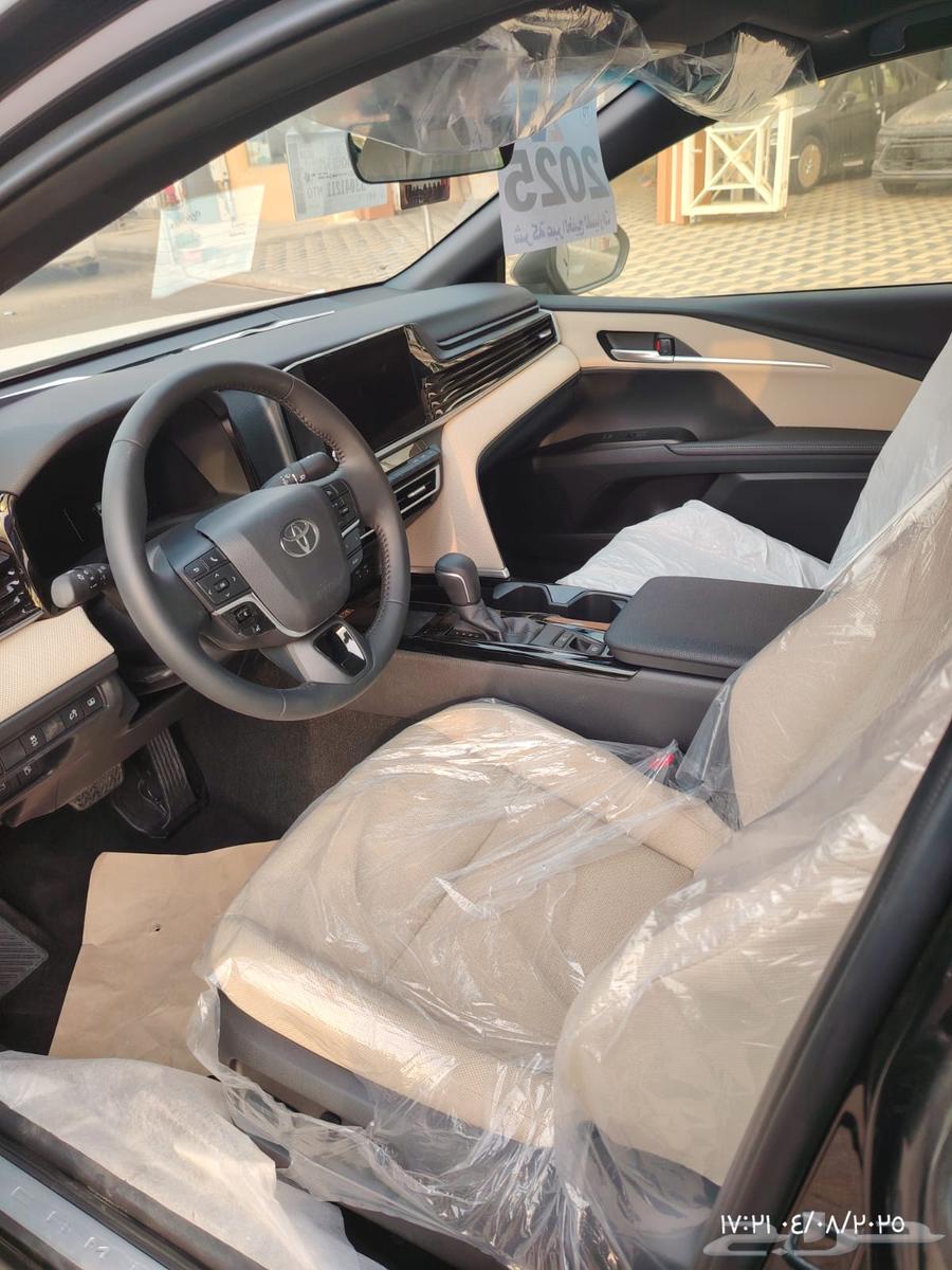 All Camry models and colors available, 2025 model64112841184641112
