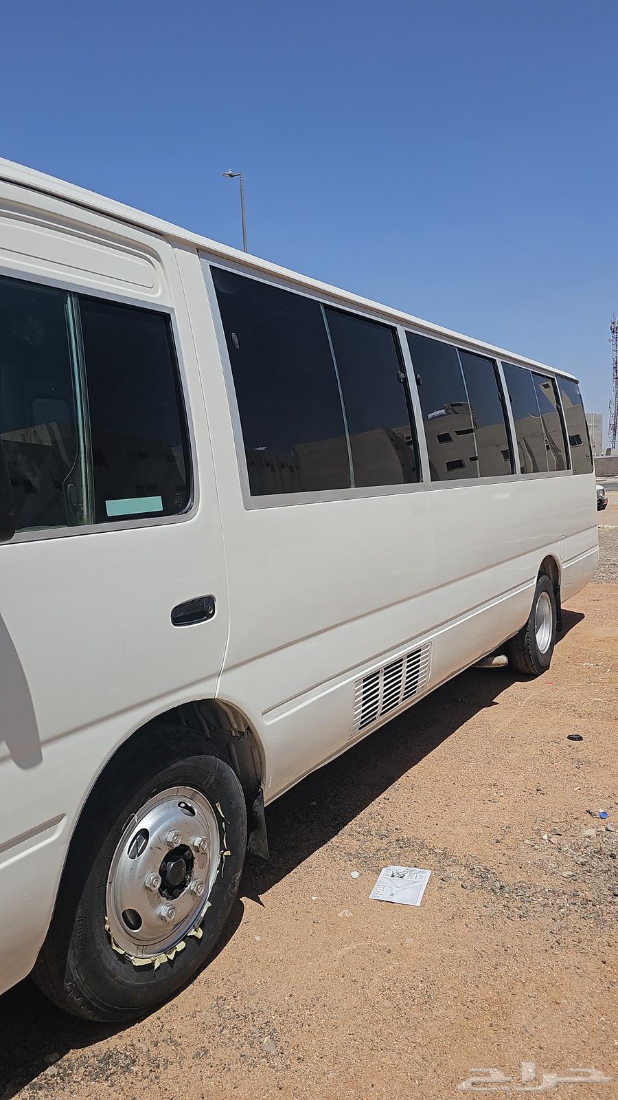 باص تويوتا 30 راكب للإيجار فقط63667649975298112