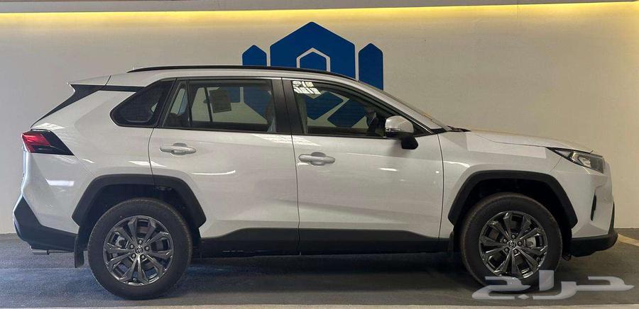 Toyota RAV4 XLE 4X4 202564116172925699112