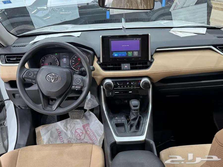 Toyota RAV4 Standard Gasoline 202564121962852355113