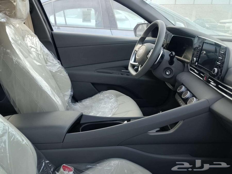 Hyundai Elantra Smart 2.0 Cash and Lease-to-Own64141465154691111