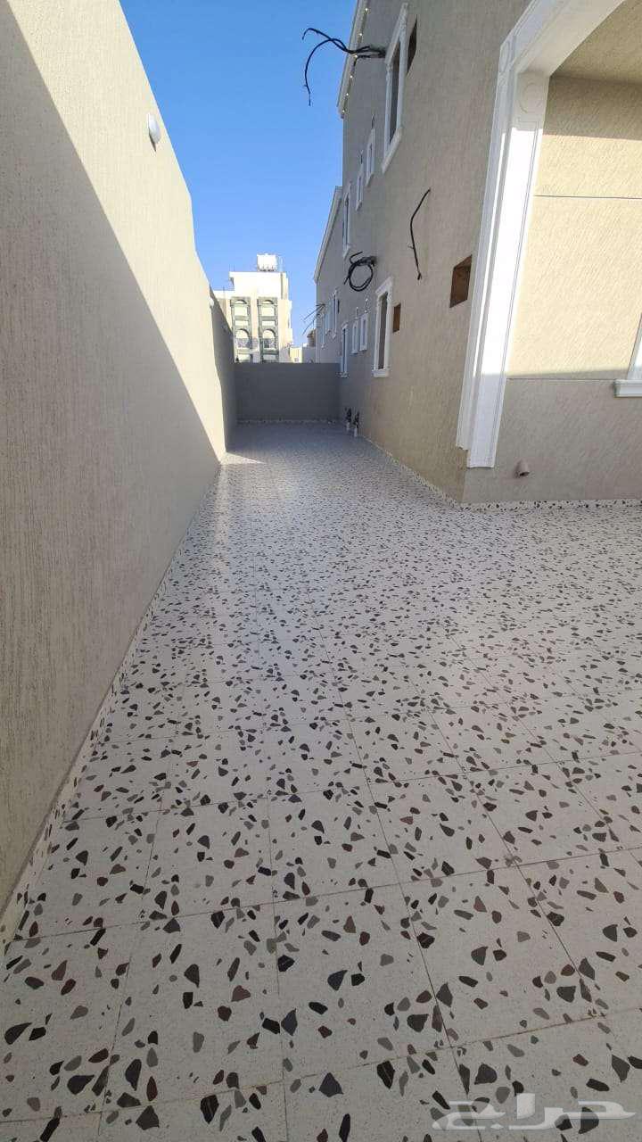 Luxury Apartments and Annex with Independent Courtyard in Al-Jal Neighborhood for 650,00063612654448897110