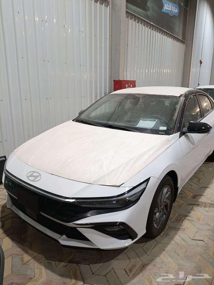 Hyundai Elantra 1.5 and 2.0 2025 Smart and Comfort64163560361987110