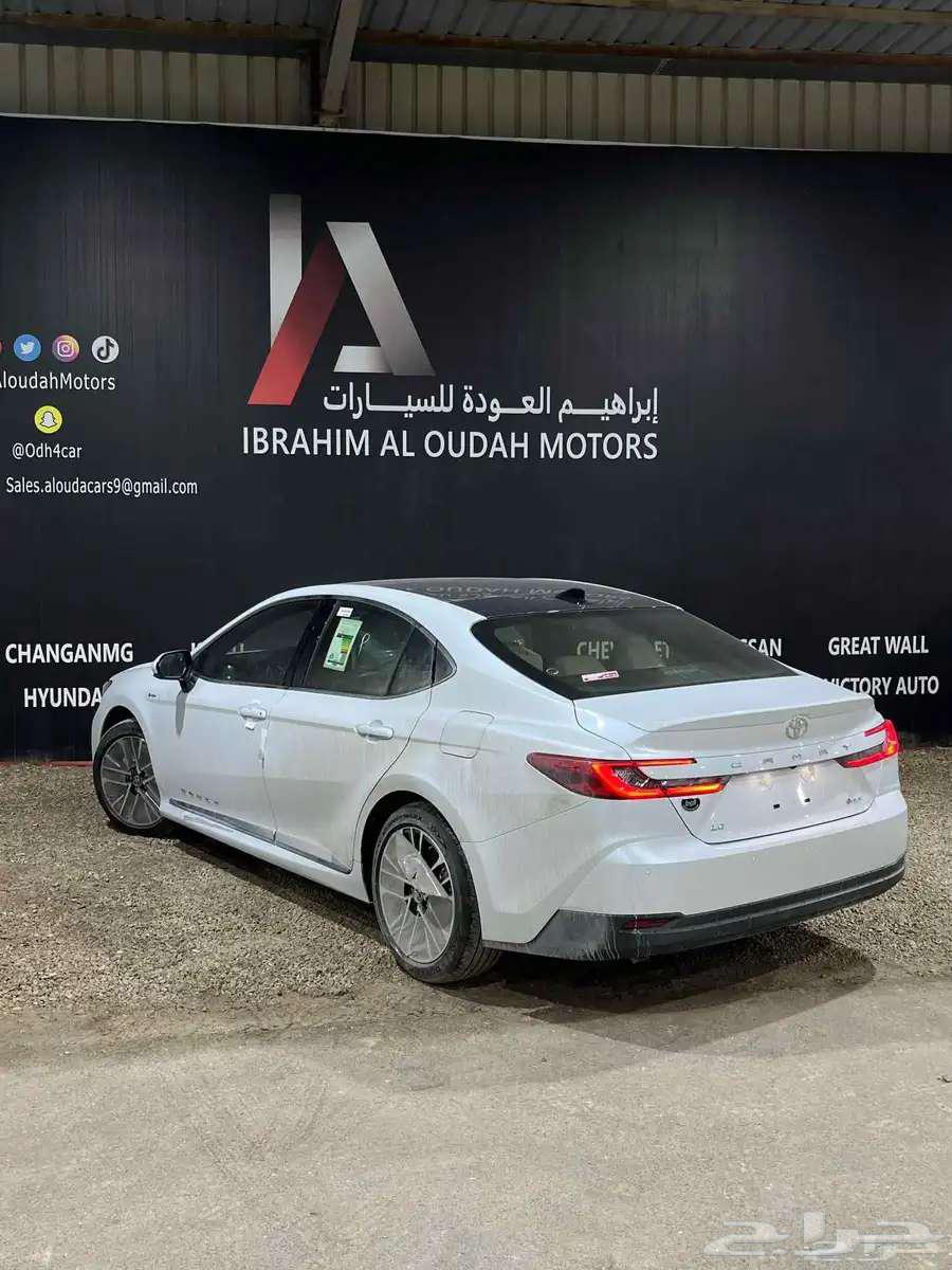 تويوتا كامري LE هايبرد موديل 202564143035345410111