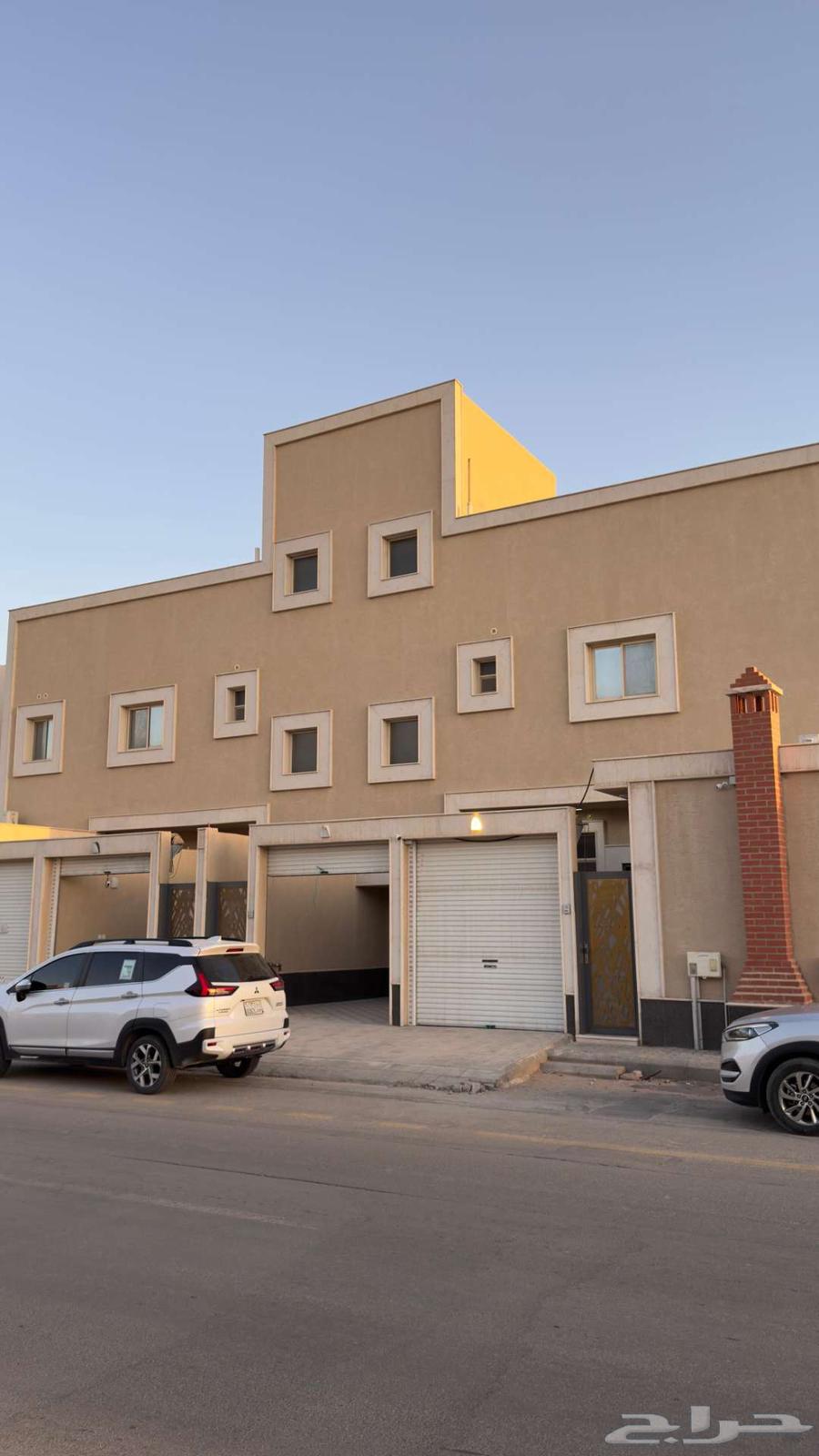 Three units in Al-Sultana district63612653317378112