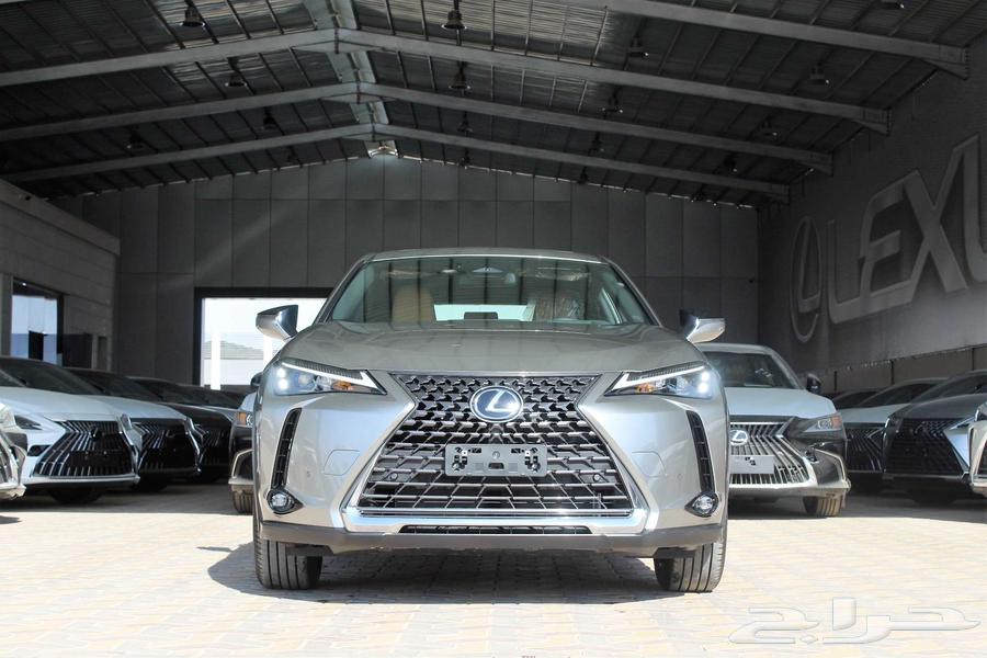 لكزس - UX300 Ch هايبرد - 2025 - خليجي - فل كامل64182590267394110