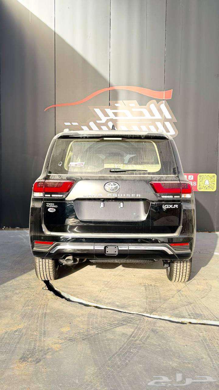 تويوتا لاندكروزر GXR رقم 3 بنزين 2025 كاش أو أقساط64180090595585111