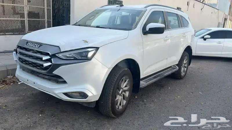 ايسوزو ام يو اكس بدون دبل 202364191749980803110