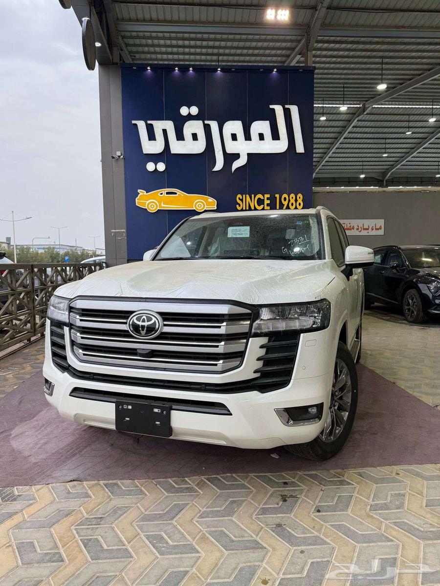 لاندكروزر GXR4 بنزين 202564178885391362110