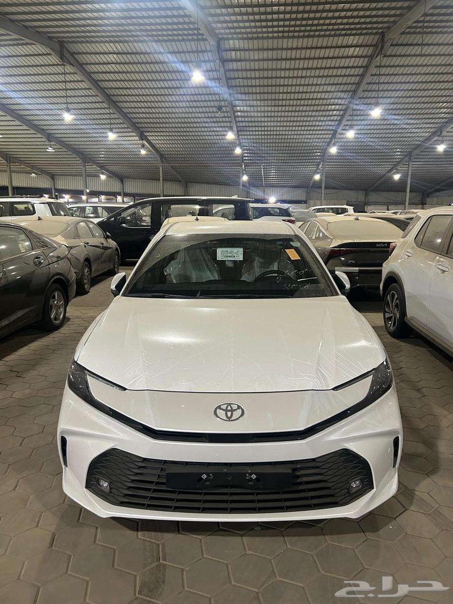 تويوتا كامري E ستاندر هايبرد 202564186951190915112