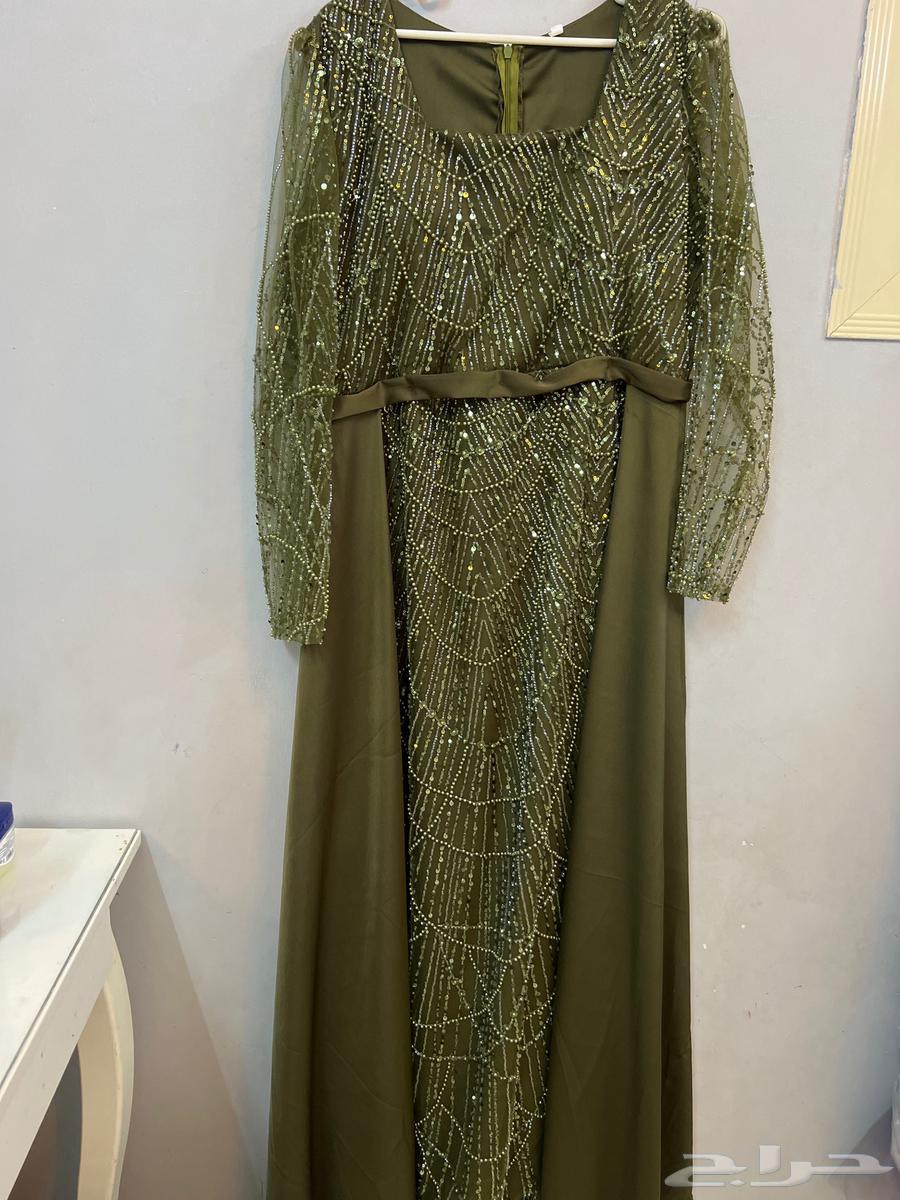 Very clean evening dress, used for only 3 hours for 100 SAR63982563959425113