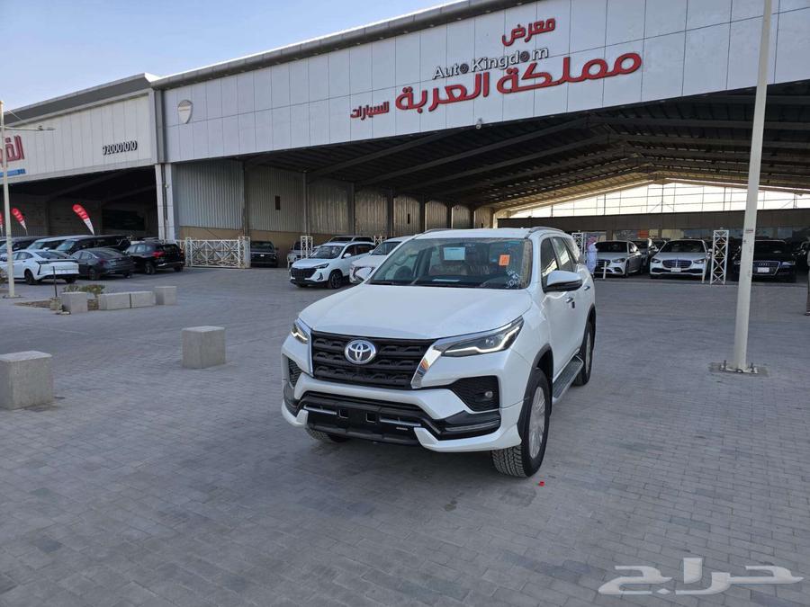 تويوتا فورتشنر VX3 بنزين 202564182341852033110