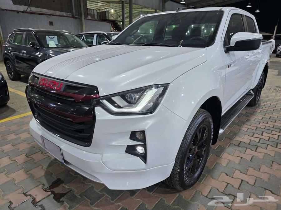 Isuzu D-Max 2024 GT Cash64189415688322111