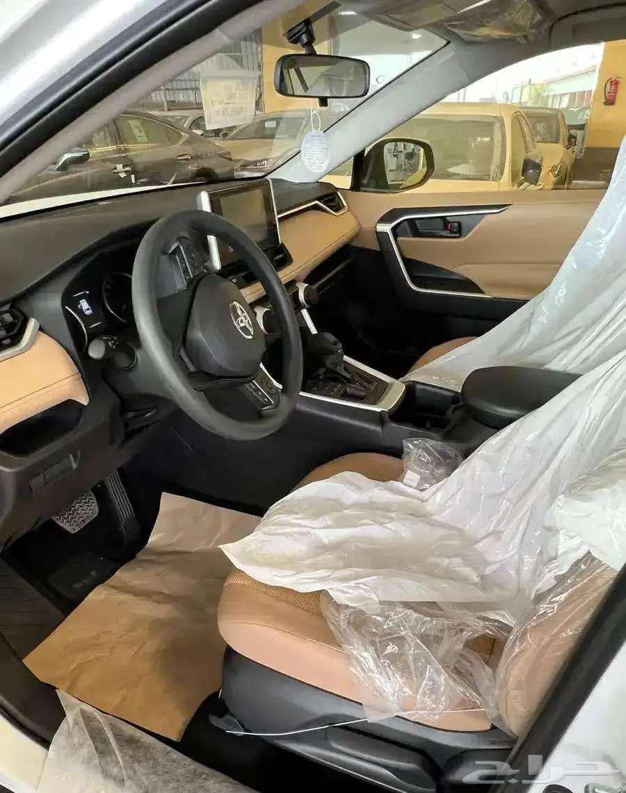 تويوتا راف فور ستاندر بدون دبل 202564218136472194112