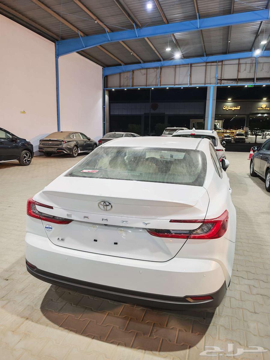 كامري 2025 LE بنزين وهايبرد للبيع كاش او تقسيط64215552276481114