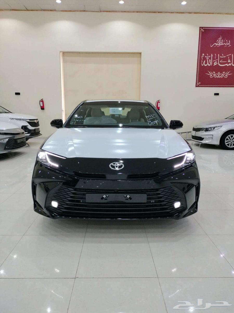 تويوتا كامري LE 2025 فتحة سقف بنزين سعودي64217223102338110