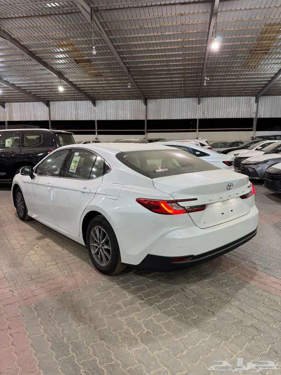 تويوتا كامري E بنزين 202564218356173699112