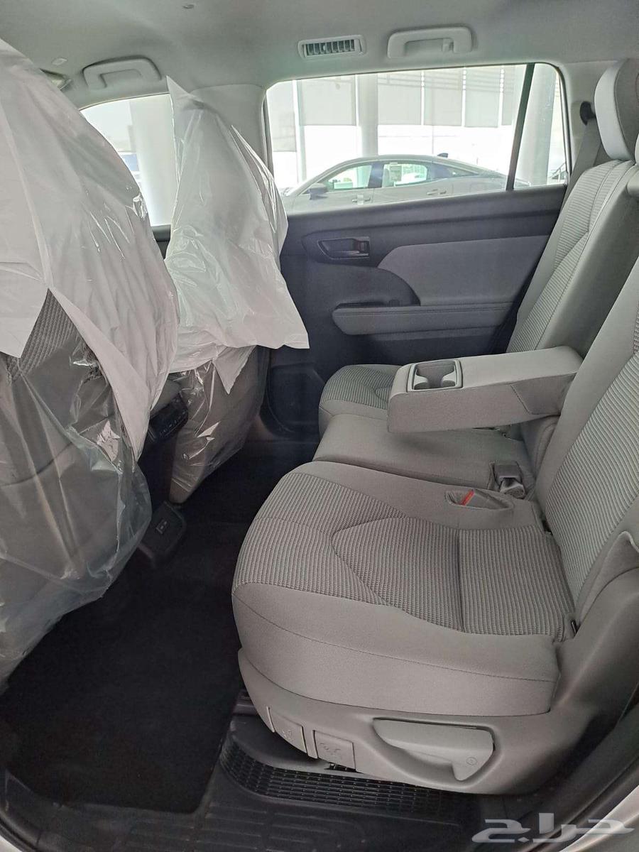 تويوتا هايلندر le ستاندر دبل 2025 ( لون فضي )64219580069891112