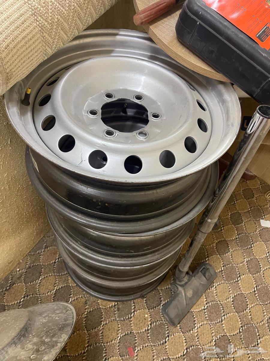 للبيع جنوط مقاس 17 سته مسمار64223272020355110