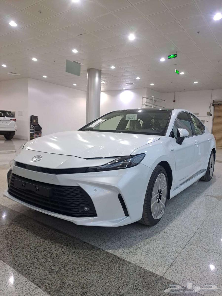 تويوتا كامري ال اي هايبرد (سقف بانوراما) 202564223749810051110