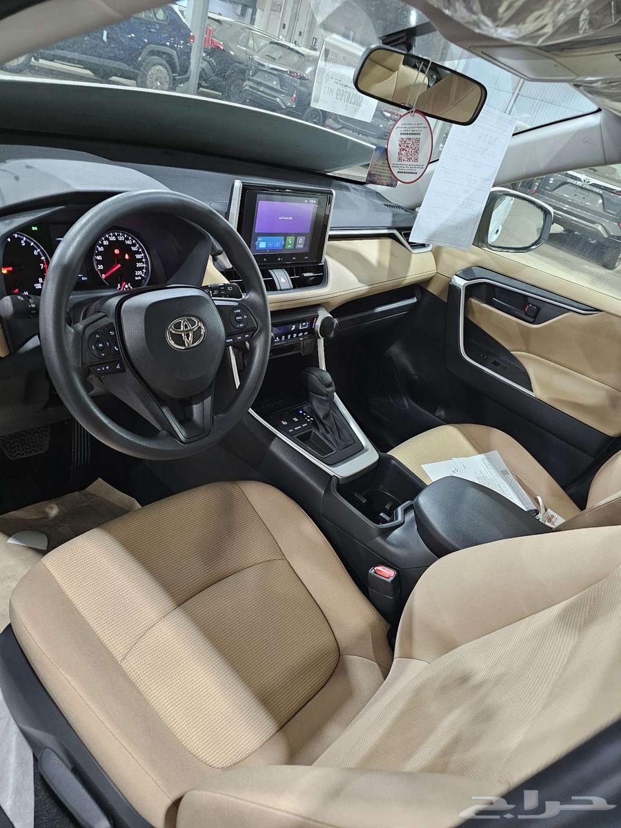 تويوتا راف فور LE بنزين بدون دبل 202564247871791746112