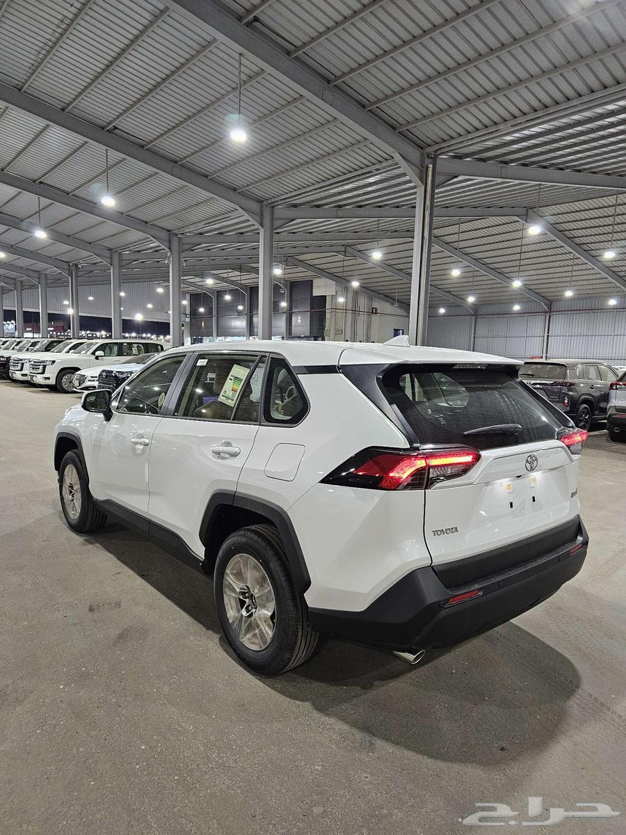 تويوتا راف فور LE بنزين بدون دبل 202564247871791746111