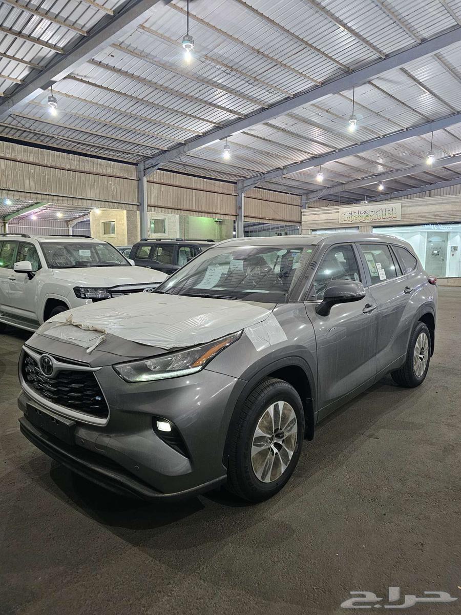 تويوتا هايلاندر GLE نص فل موديل 202564248044989570111