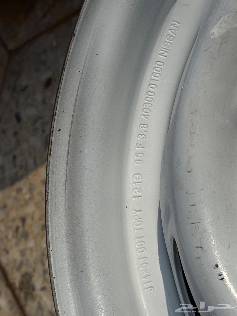 للبيع جنوط ددسن مقاس 14 اصلي64210601997314113