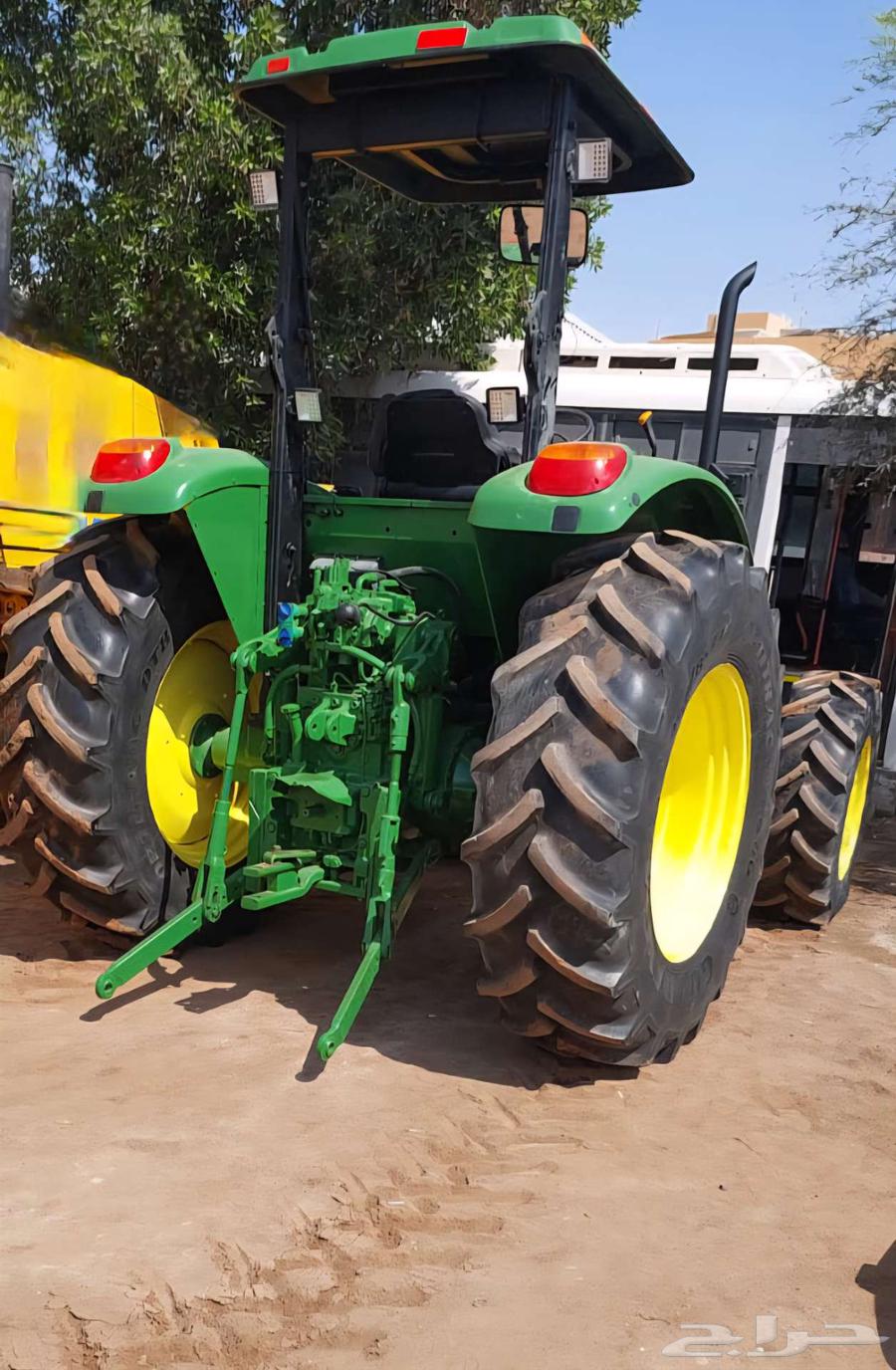 John Deere 1630 Plowing Machine 2009 in Bu Dhabi64212916114050112