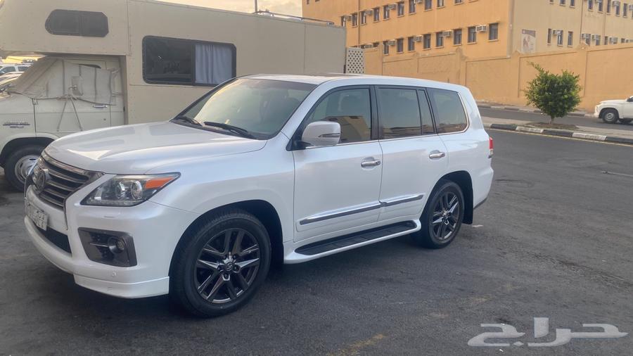 جيب لكزس Lx2014 نظيف فل كامل للبيع64213113502081110