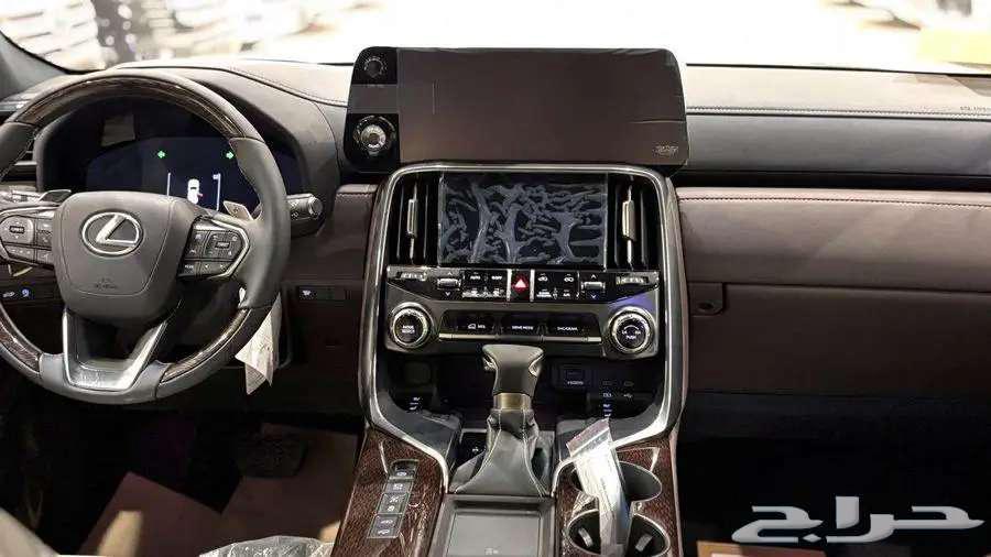 لكزس LX600 BB 2025 اسود داخلية اوف وايت سعودي64240348610305113