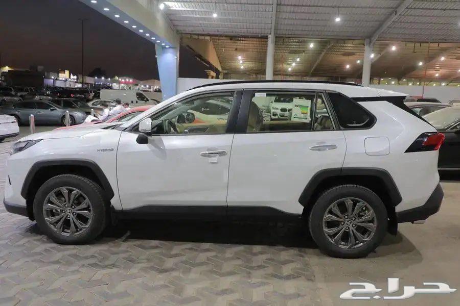 تويوتا راف فور فل كامل بانوراما جلد هايبرد موديل 202464216527295490114